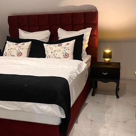 Relaxdays-Apartments 2 Garten Und Pool- Mitbenutzung, Kostenloser Parkplatz, Kontaktloser Checkin, Wifi Mit Smarttv Gutersloh Exterior photo